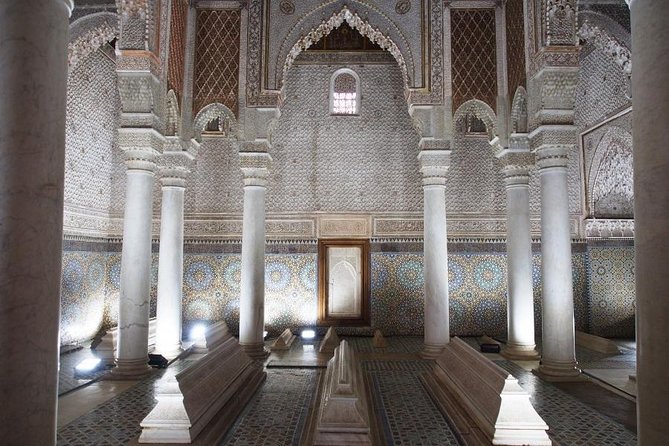 Historical Marrakech Walking Tour - Stop 1: Koutoubia Mosque, a Big Landmark You Can See Without Paying Extra