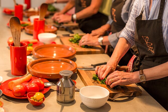 l'Atelier - Moroccan Cooking Workshop in Essaouira - Lunch at the oriental lounge: why tasting is part of the lesson