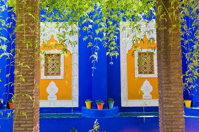 Majorelle Garden,St Laurent & Berber Museum, Round-Trip & Tickets - Yves Saint Laurent Museum: Fashion, Architecture, and a 150-Seat Auditorium