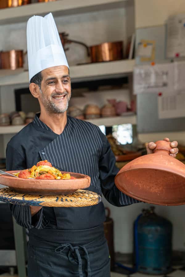 Marrakech: 3-Hour Open-Air Moroccan Cooking Course - Lunch in the Right Mood: Courtyard Peace or Rooftop View