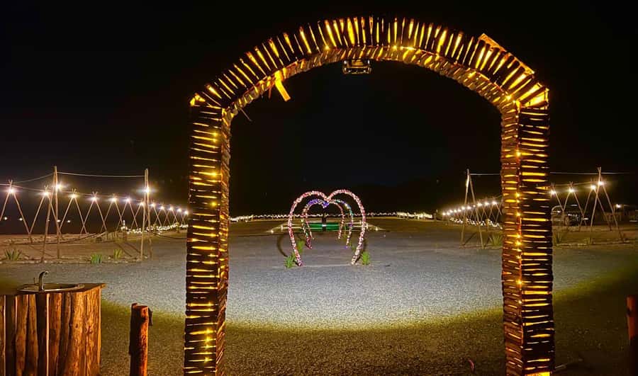 Marrakech: Agafay Desert Camel Ride, Dinner, Fire Show - Guides and smooth flow: why you feel cared for (not rushed)
