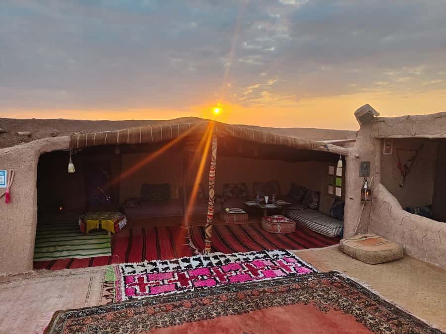 Marrakech: Agafay Desert Dinner Show with Sunset Camel Ride - Quick practical tips before you go