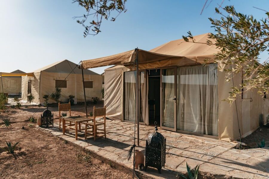 Marrakech: Agafay Desert Magical Overnight with Dinner Show - Breakfast and the Return to Marrakech by Late Morning