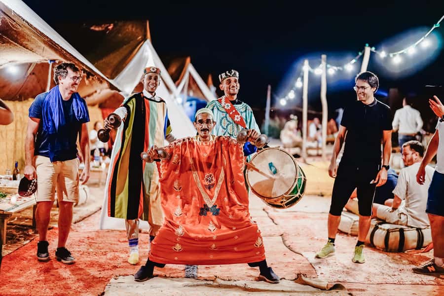 Marrakech: Agafay Desert Pool, Dinner & Live Show Experience - Why Agafay Desert Dinner and Pool Feels Different
