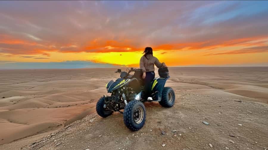 Marrakech: Agafay Desert Tour Quad bike & Dinner fire show - Why Agafay Desert gives you the sunset without the big travel day