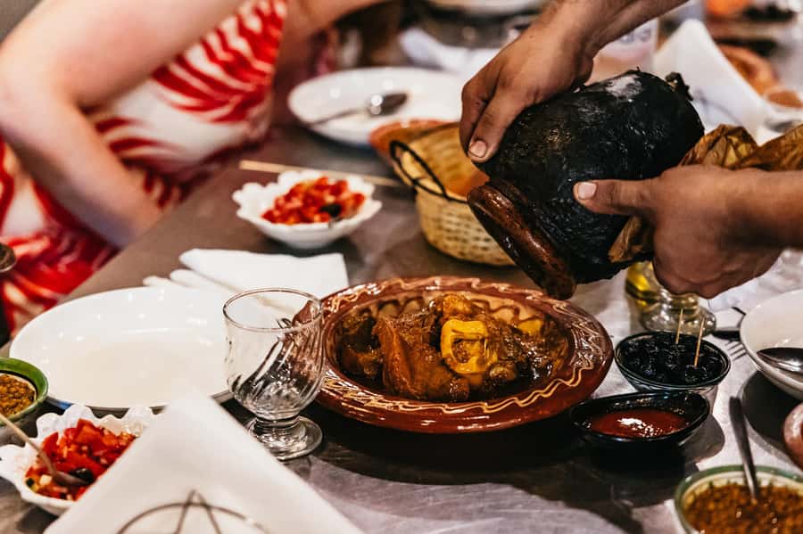 Marrakech: Authentic Moroccan Food Walking Tour & Dinner - Key things you will notice on this Marrakech food tour