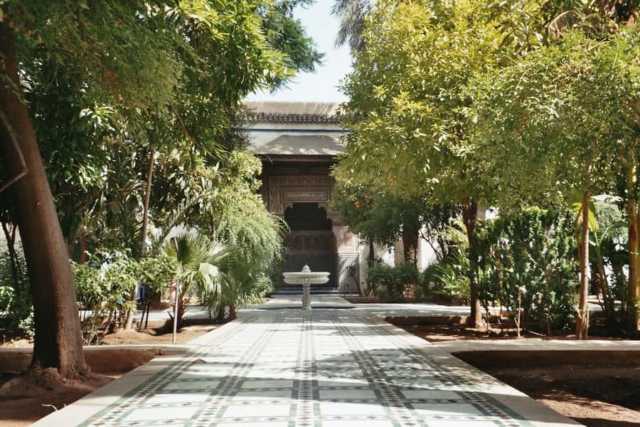 Marrakech: Bahia Palace, Saadian Tombs, & Koutoubia Mosque - Mellah Jewish Quarter: Small Stop, Big Cultural Context