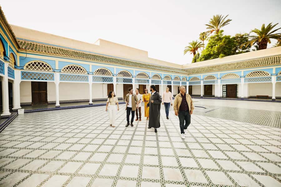 Marrakech: Bahia Palace, Saadian Tombs & Top Highlights Tour - Tinsmiths Square and Bab Agnaou: street-level pauses that help you orient