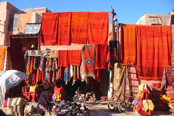 Marrakech City Highlights Half-Day Tour - Koutoubia Mosque: that famous minaret view