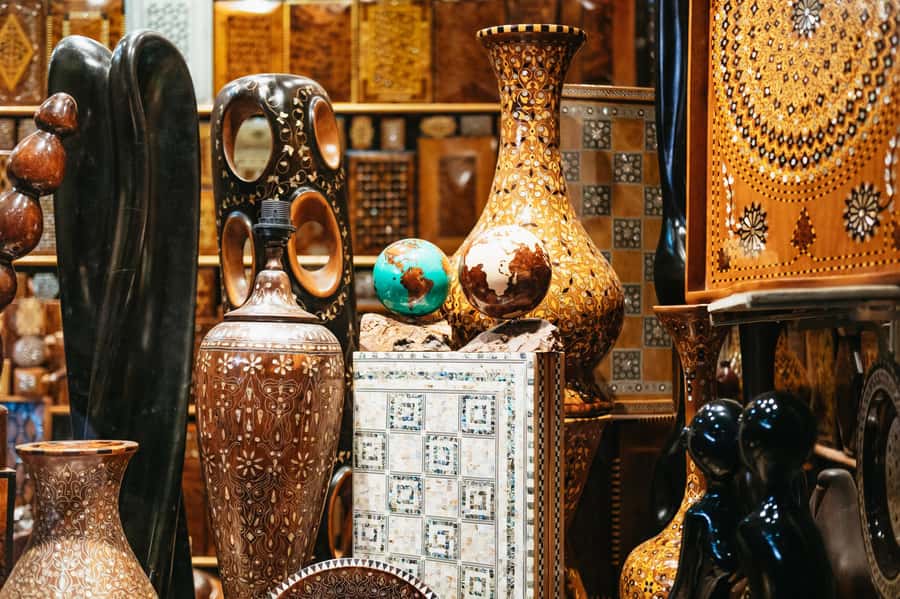 Marrakech: Colorful Medina Souks Guided Walking Tour - The Medina Walk: Stories That Make the Layout Click