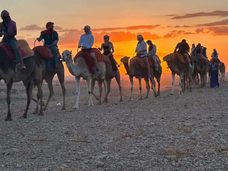 Marrakech: Desert Tour with Dinner, Show and Camel Ride - Marrakech to Agafay Desert: pickup at 17:30 and tea at Takerkoust Dam