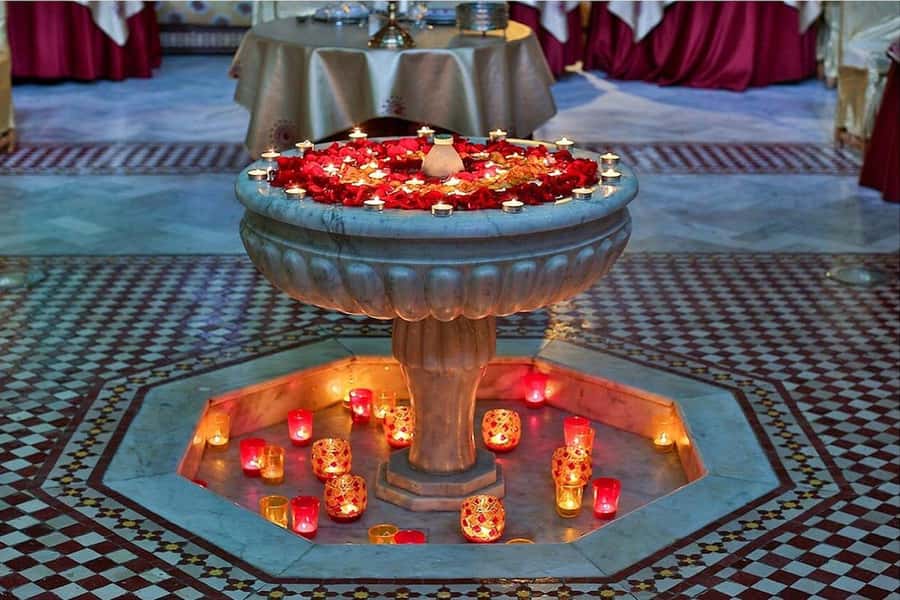 Marrakech: Dinner Show at Dar Essalam Restaurant - Dar Essalam in the Marrakech Medina: What You’re Actually Buying