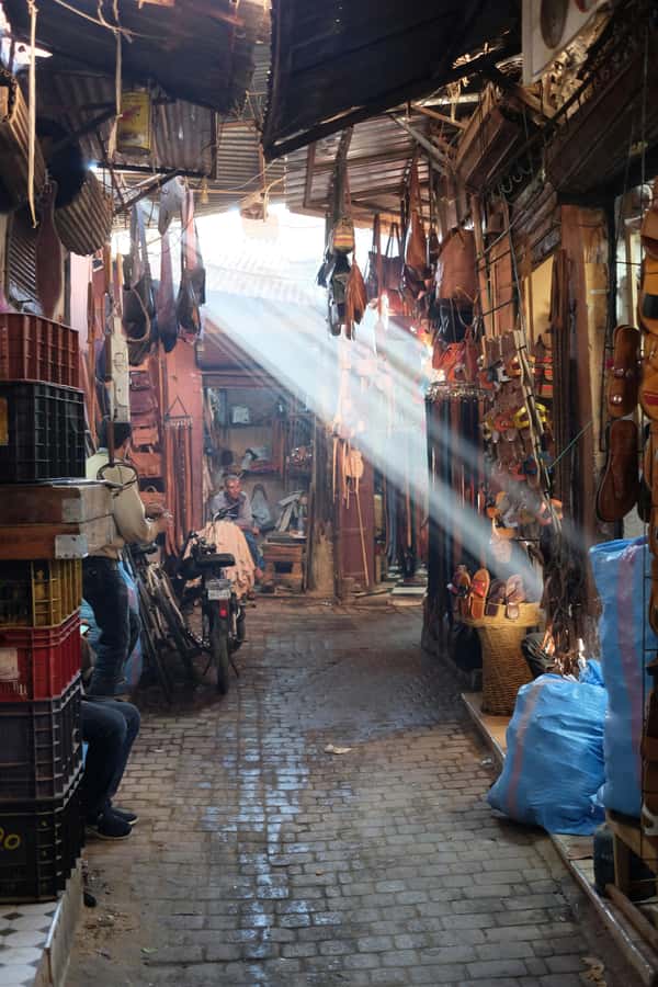 Marrakech: Guided City and Gardens Highlights Tour - Mellah and the Medina Streets: How Not to Get Lost