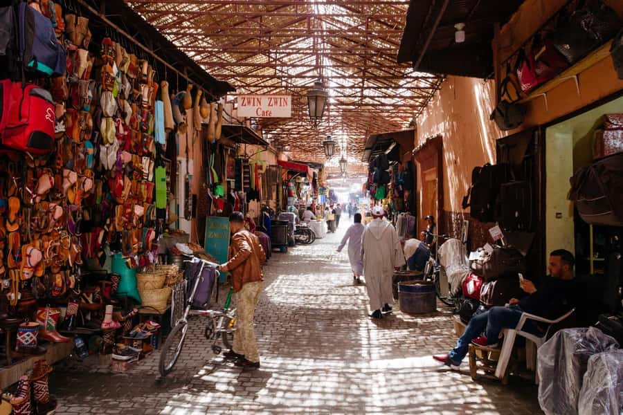 Marrakech: Guided City and Gardens Highlights Tour - Start at Koutoubia Mosque, Then Head to Jemaa el-Fnaa
