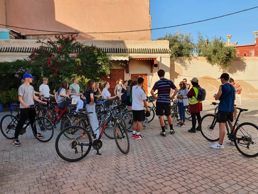 Marrakech:Guided City Cycling Tour - Culture, Colors & Charm - Zaouia Al Abassiya and the ceramics workshop: the human side