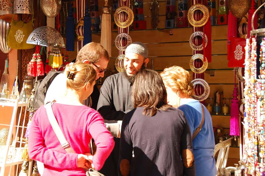 Marrakech Guided Souks Tour with a Local Insider - Learning local customs so you can walk the medina after