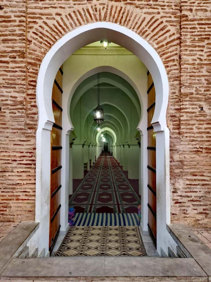 Marrakech: Guided Tour by Night - Koutoubia Mosque Walk, When Marrakech’s Biggest Shapes Feel Quiet