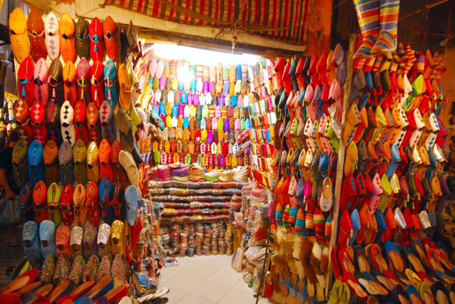 Marrakech: Historical Discovery Tour - Pickup and getting around, comfort matters in the medina