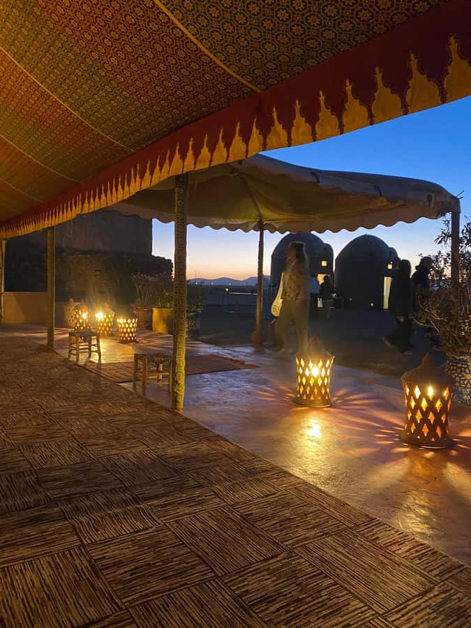 Marrakech: Hot Air Balloon Flight with Breakfast - Guides and pilots: the difference you feel during the safety briefing