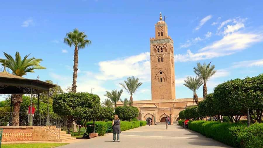 Marrakech Monuments & Souks 3-Hour Tour - Souk Market Time: Buying Spices, Textiles, and Handcrafts