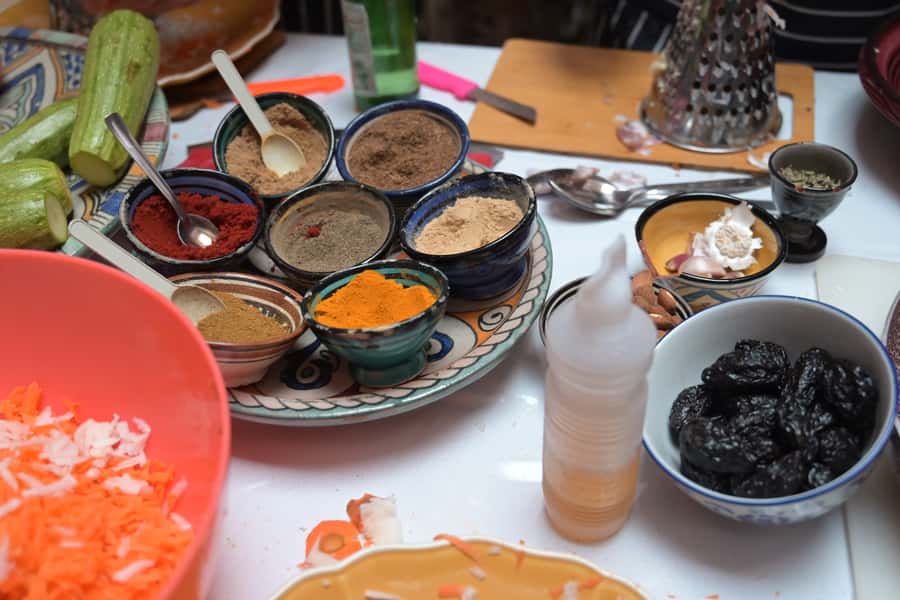 Marrakech: Moroccan Cooking Class for vegetarians and vegan - Finding the Chef Near Andalusia Restaurant (Plan for Tight Streets)