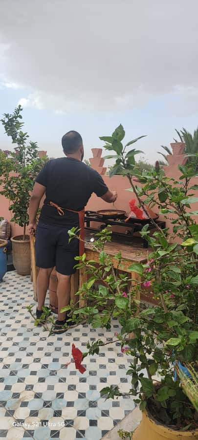 Marrakech: Moroccan Cooking Class with a Local Family - Sitting down together: your meal is the lesson payoff
