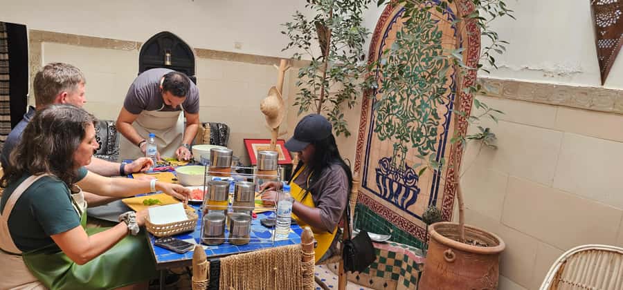 Marrakech: Moroccan Cooking Class with Local Chef - Cooking class time: interactive prep, seasoning, and Moroccan spice logic
