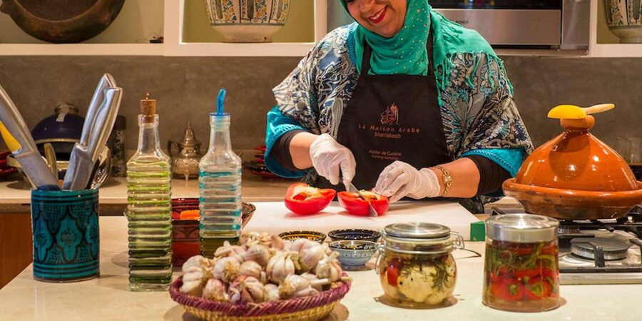 Marrakech: Moroccan Cooking Workshop at La Maison Arabe - Tea Ceremony and Flatbread Making: The Moroccan Rhythm Before the Main Dish
