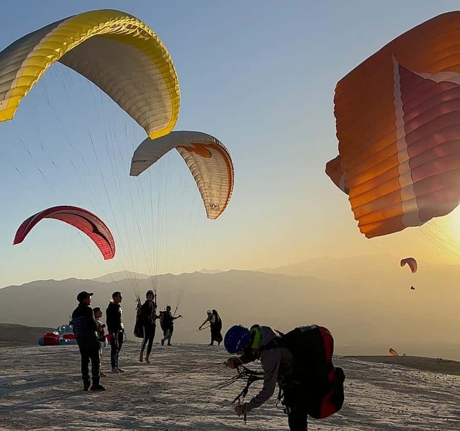 Marrakech: Paragliding over Agafay Desert & Atlas Mnt Views - The Real Schedule: Pickup, Lalla Takerkoust Break, Viewpoint Waiting, Then Flight