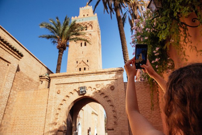 Marrakech PRIVATE TOUR With Locals: Highlights & Hidden Gems - Mellah: spices souk, a bakery stop, and the sweet cou cou
