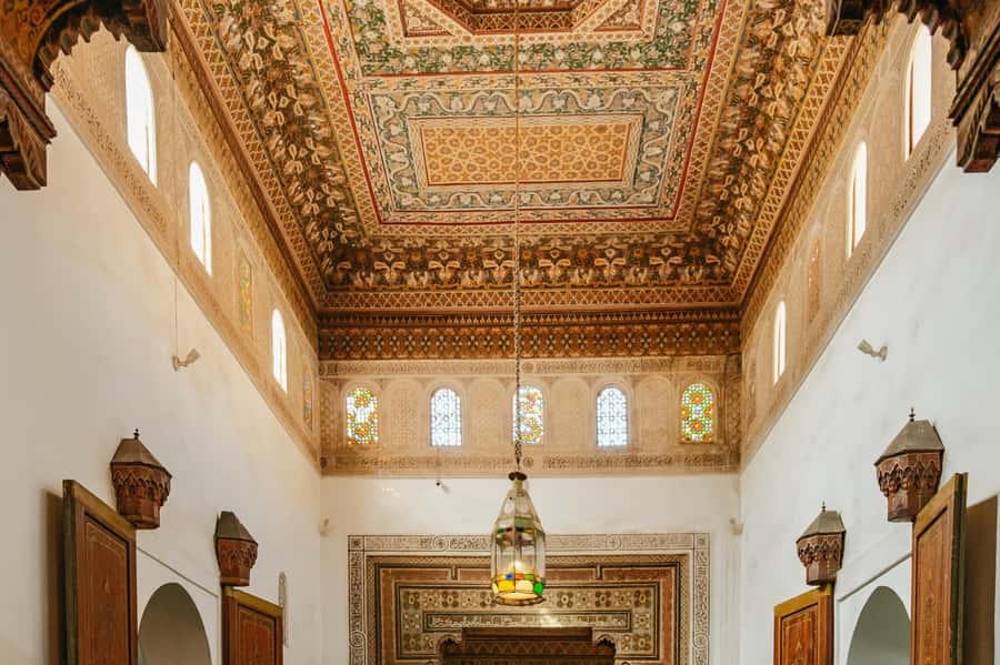 Marrakech: Saadian Tombs & Bahia Palace, Medina Guided Tour - Mellah pause: a quick shift in neighborhood character