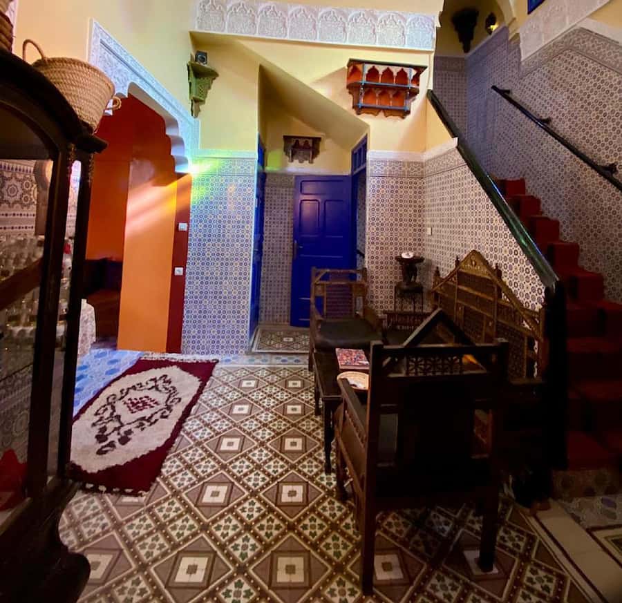 Marrakech: Souk Tour & Berber Hammam with Massage - Meet at Bab Agnaou, then walk into the old city rhythm