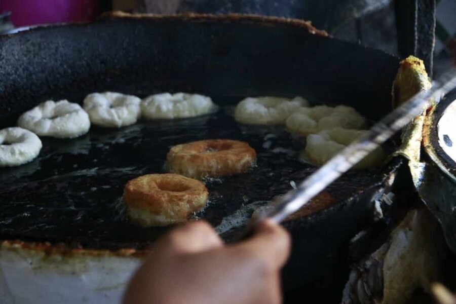 Marrakech: Street Food Tour with a Local Guide - Practical Stuff That Actually Helps: Shoes, Allergies, Alcohol, and Crowds