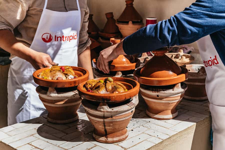 Marrakech: Tajine Cooking Class in a Traditional Riad - Meet the chef energy, and why the riad kitchen matters