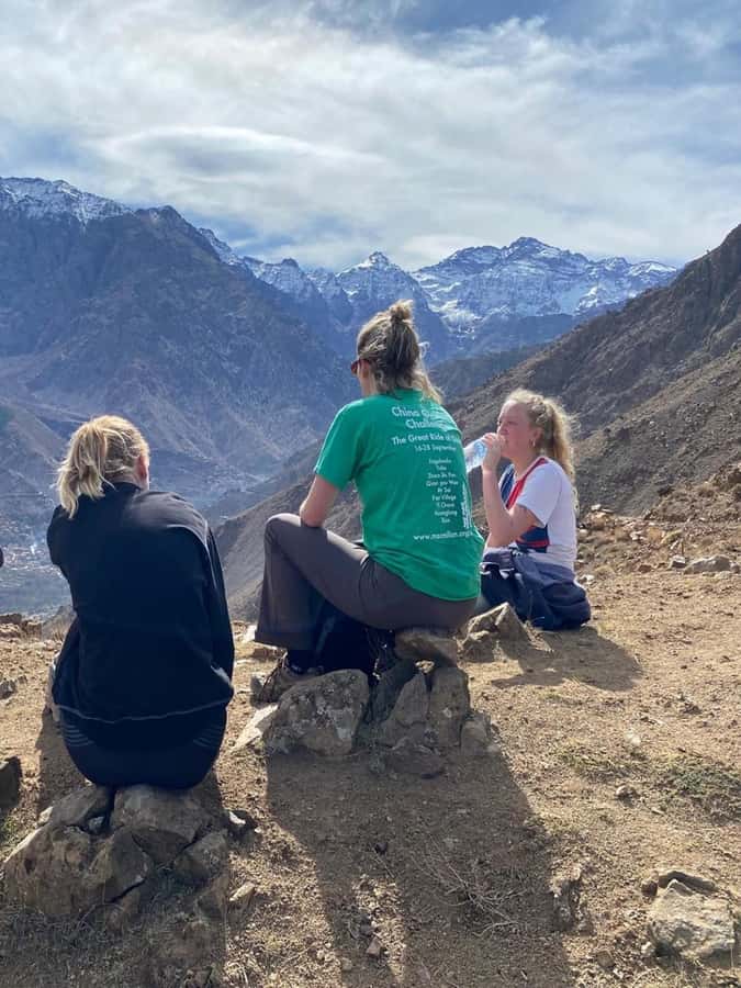 Marrakech: Tedli Summit Atlas Mountains Day Hike & Lunch - Lunch with panoramic views: eating in the mountains, the right way