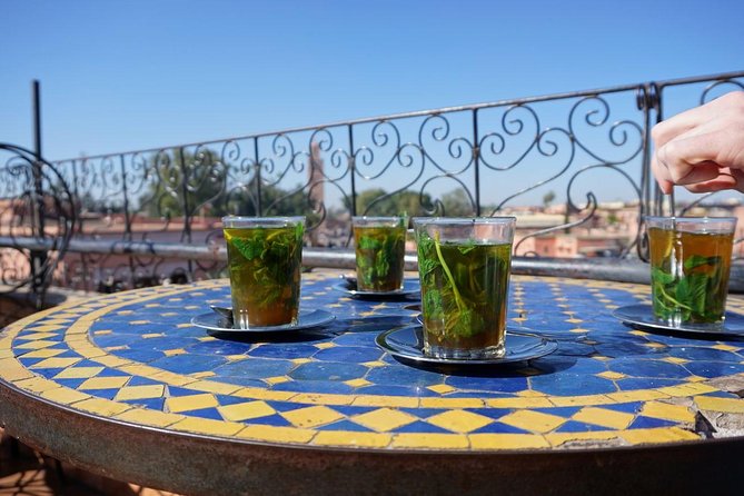 Marrakech Tour: Tajine Cookery Class Experience - Lunch in the riad courtyard: eating where you cooked