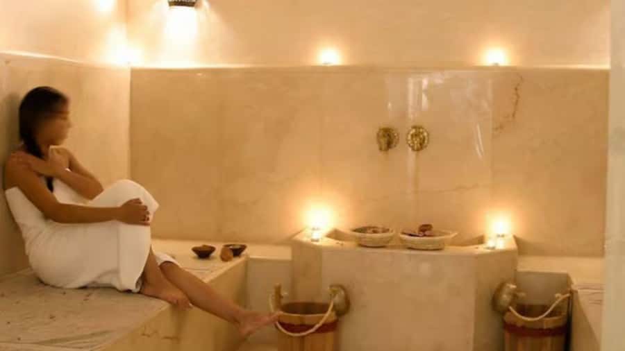 Marrakech: Traditional Moroccan Hammam, Massage & Argan Oil - From the medina to the steam room: how the hammam day starts