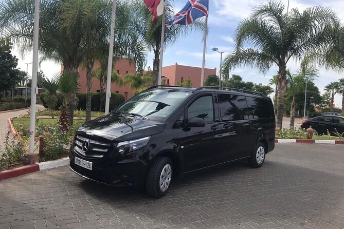 Marrakech : Transfer from/to the airport in Lux - The car experience: clean, comfortable, and calm driving