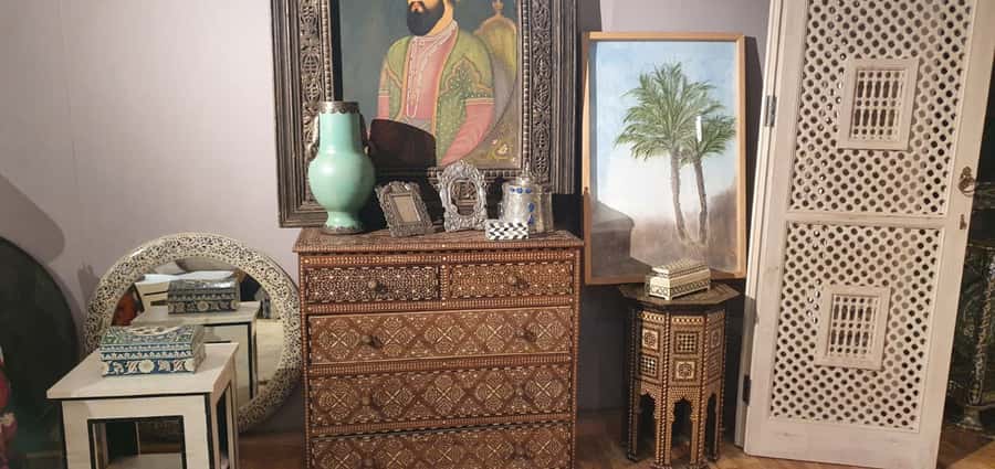 Marrakesh: Guided Souk Shopping Tour with a Local Guide - Souk streets, craft workshops, and what to look for