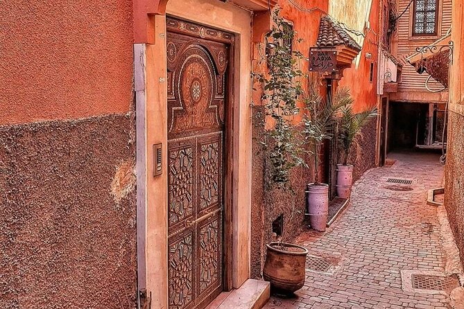 Medina of Marrakech Walking Tour - Koutoubia Mosque: the landmark stop that sets your bearings
