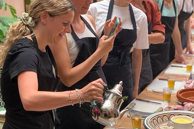 Moroccan cooking class with maket in the Medina of Marrakech - Finding Monriad in Marrakech’s old streets (and not losing your mind)
