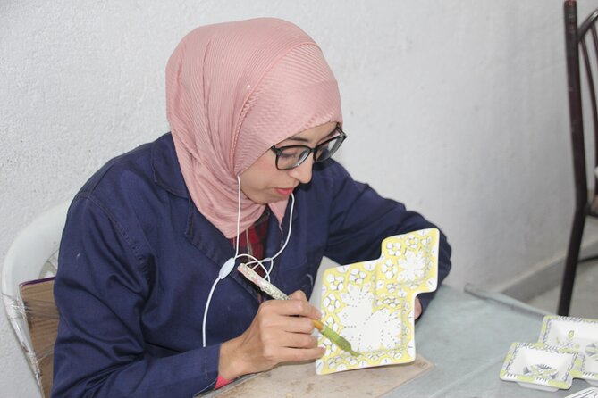 Pottery and Mosaic Workshop in Fes Led by Local Artisans - Small-group energy: what you gain from the format