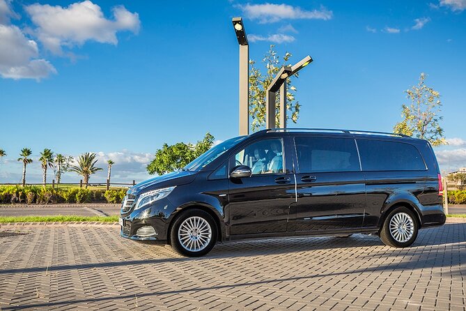 Private Arrival Transfer from Marrakech Airport - The ride: comfort, A/C, and small perks that actually help