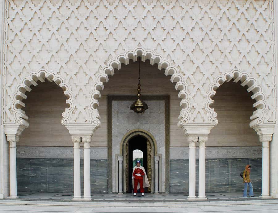 Rabat: Guided City Tour with Mausoleum Mohammed V Visit - Hassan Tower: The Unfinished Minaret That Still Teaches
