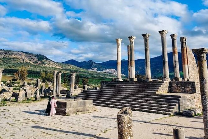 Small-Group Full-Day Meknes, Volubilis and Moulay Idriss Zerhoun Tour from Fez - Meknes Medina: Gates, Squares, and Why This City Feels Like a Storybook Set