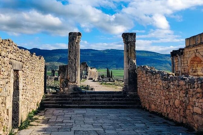 Small-Group Full-Day Meknes, Volubilis and Moulay Idriss Zerhoun Tour from Fez - Getting the Most Out of an 8-Hour Schedule (Without Feeling Rushed)
