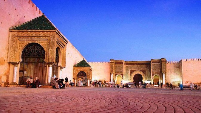 Small-Group Full-Day Meknes, Volubilis and Moulay Idriss Zerhoun Tour from Fez - Dar Jamai Museum: A Quick Cultural Stop With a Separate Entry Cost