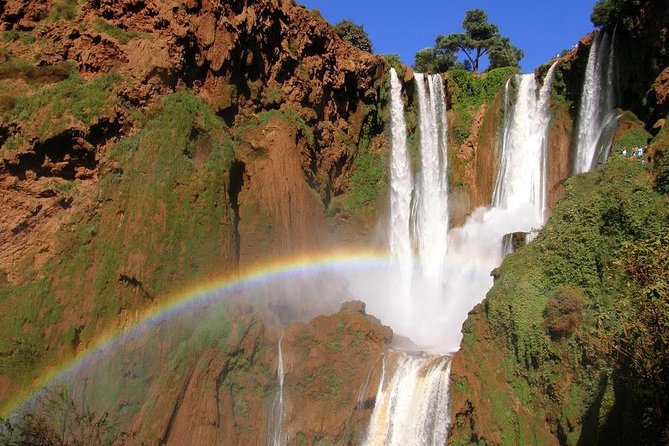 The waterfalls of Ouzoud - Waterfalls lower basin to higher steps: bring your stamina