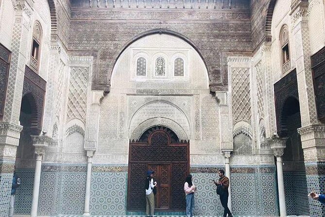 Tour guide visit of fez medina ( private) - Zaouia of Moulay Idriss II: paying tribute in a living spiritual center
