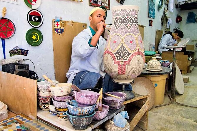 VIP TOUR OF FES- Medina by local guide & Rempart by car-FULL Day - Guides Make This Tour Work in Real Life